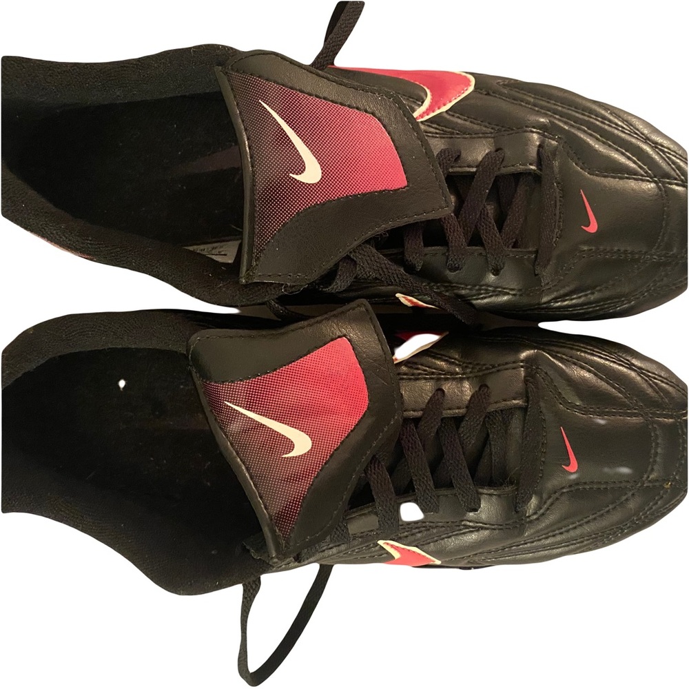 Nike cleats size 8.5 women’s
